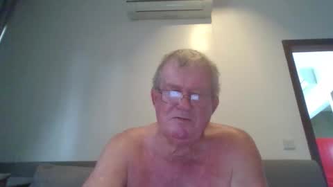 Snapshot of darwincock chatting on 05-09-26, 04:39 darwincock online show from 05-09-26, 04:39