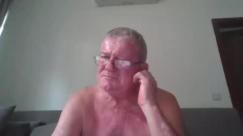 Snapshot of darwincock chatting on 05-14-26, 02:29 darwincock online show from 05-14-26, 02:29