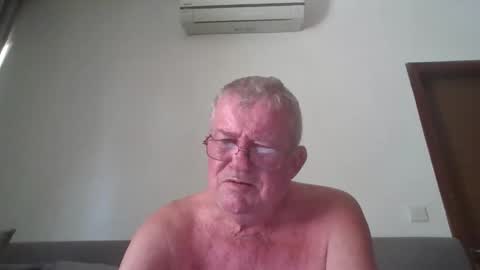 Snapshot of darwincock chatting on 05-15-26, 04:41 darwincock online show from 05-15-26, 04:41