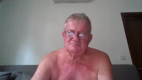 Snapshot of darwincock chatting on 05-21-26, 02:18 darwincock online show from 05-21-26, 02:18
