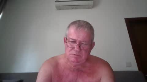 Snapshot of darwincock chatting on 05-27-26, 01:46 darwincock online show from 05-27-26, 01:46