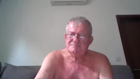 Snapshot of darwincock chatting on 06-05-26, 02:51 darwincock online show from 06-05-26, 02:51
