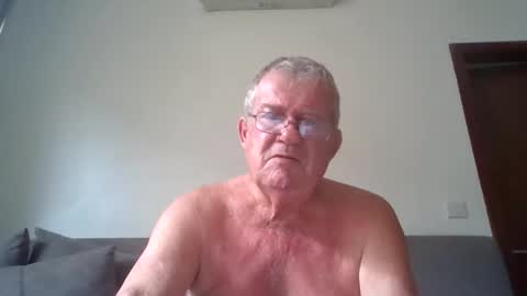 Snapshot of darwincock chatting on 06-07-26, 03:21 darwincock online show from 06-07-26, 03:21