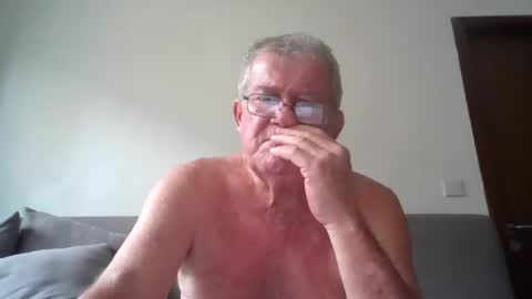 Snapshot of darwincock chatting on 06-15-26, 03:20 darwincock online show from 06-15-26, 03:20