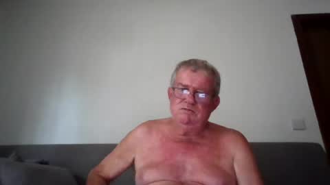Snapshot of darwincock chatting on 07-07-26, 06:47 darwincock online show from 07-07-26, 06:47