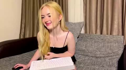 Dasha online show from 02-15-26, 07:54