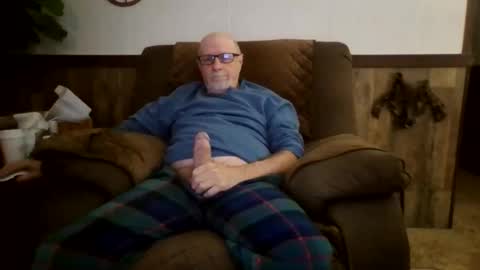 dave571960 online show from 10-26-25, 10:54