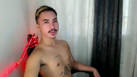 Snapshot of dave_cummers chatting on 06-06-26, 02:16 DAVE online show from 06-06-26, 02:16