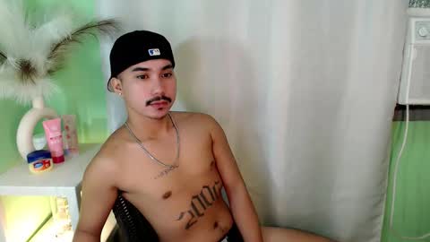 Snapshot of dave_cummers chatting on 06-09-26, 02:45 DAVE online show from 06-09-26, 02:45