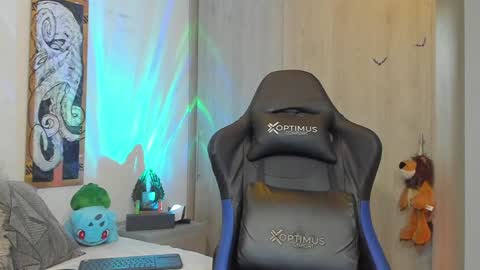 DAVE MAX online show from 01-14-25, 03:11