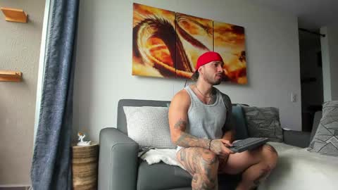 DAVE MAX online show from 04-13-26, 04:45