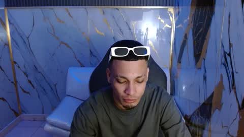 Snapshot of dave_skinnycum420 chatting on 03-30-26, 01:01 dave online show from 03-30-26, 01:01