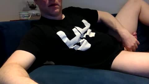 daveb709709709 online show from 04-09-26, 02:00