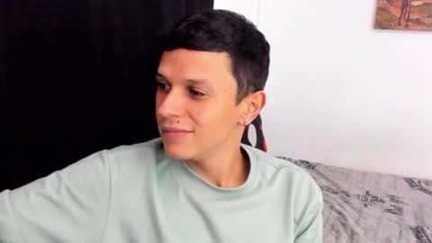 Snapshot of davebroww chatting on 03-11-25, 11:59 Dave Brown online show from 03-11-25, 11:59