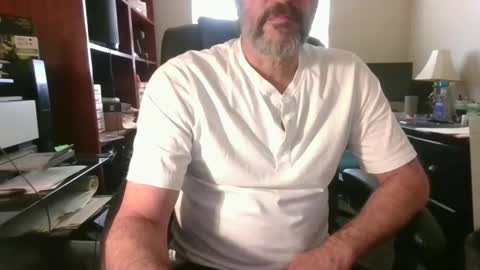 Snapshot of davethebooky chatting on 04-03-26, 08:07 Dave online show from 04-03-26, 08:07