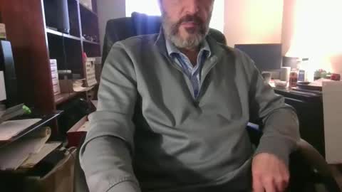 Snapshot of davethebooky chatting on 04-25-26, 06:05 Dave online show from 04-25-26, 06:05
