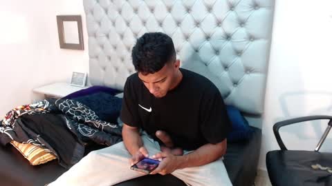 Snapshot of david_bandercock chatting on 01-13-25, 12:24 david_bandercock online show from 01-13-25, 12:24