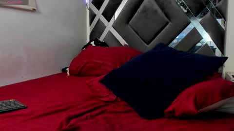 Twitter davidsanctum online show from 02-20-25, 04:36