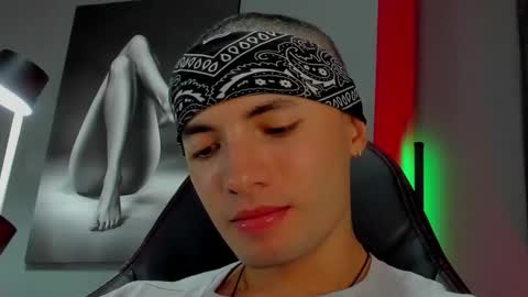 David Jons online show from 10-24-25, 03:03