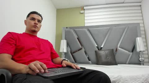 david_victoriaa online show from 05-22-26, 12:55