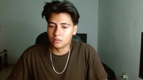 Snapshot of davidbless chatting on 04-21-26, 01:29 David Bless online show from 04-21-26, 01:29