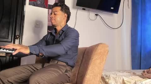 Davide online show from 04-19-26, 06:54