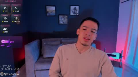 Snapshot of davidosoriox chatting on 06-09-26, 12:28 David Osorio online show from 06-09-26, 12:28