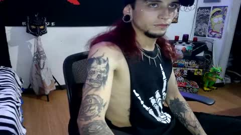 Snapshot of davidroses420 chatting on 01-03-25, 12:22 online show from 01-03-25, 12:22