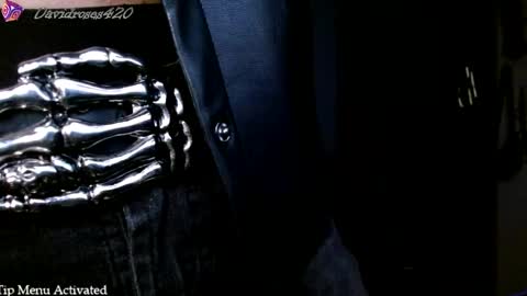 Snapshot of davidroses420 chatting on 03-08-25, 03:50 online show from 03-08-25, 03:50