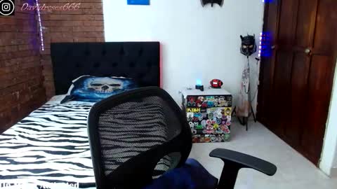 Snapshot of davidroses420 chatting on 11-21-25, 06:39 online show from 11-21-25, 06:39