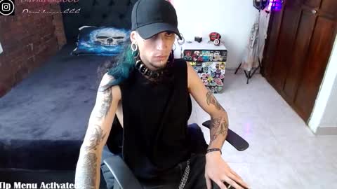 Snapshot of davidroses420 chatting on 11-24-25, 06:40 online show from 11-24-25, 06:40