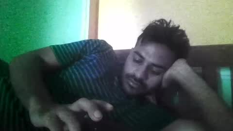 Snapshot of davidvishu975 chatting on 05-08-26, 08:52 Dude97 online show from 05-08-26, 08:52