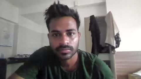 Snapshot of davidvishu975 chatting on 05-22-26, 05:03 Dude97 online show from 05-22-26, 05:03