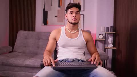 Davies brown    schedule 12pm to 5pm col time online show from 10-28-25, 08:33