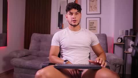 Davies brown    schedule 12pm to 5pm col time online show from 11-18-25, 08:57