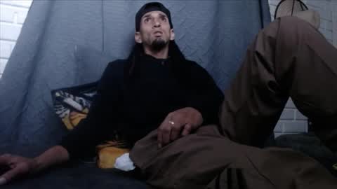 DAVILS online show from 03-24-26, 05:34