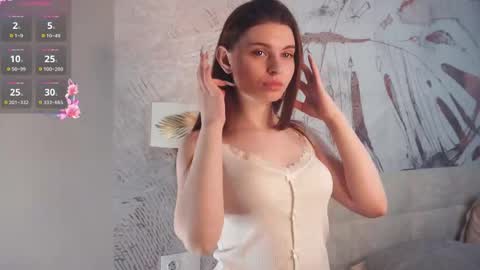 Snapshot of davinagreengo chatting on 04-27-26, 11:03 Louise online show from 04-27-26, 11:03