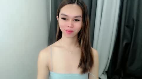 Snapshot of davinascott_03 chatting on 10-02-25, 10:39 Davina online show from 10-02-25, 10:39