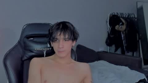 Snapshot of davisross chatting on 01-15-25, 08:26 davis online show from 01-15-25, 08:26