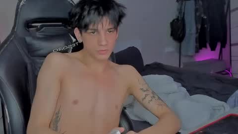 Snapshot of davisross chatting on 01-24-25, 10:53 davis online show from 01-24-25, 10:53