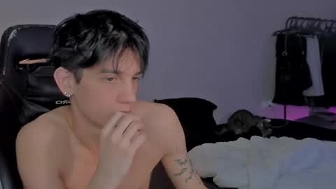 Snapshot of davisross chatting on 01-30-25, 11:13 davis online show from 01-30-25, 11:13