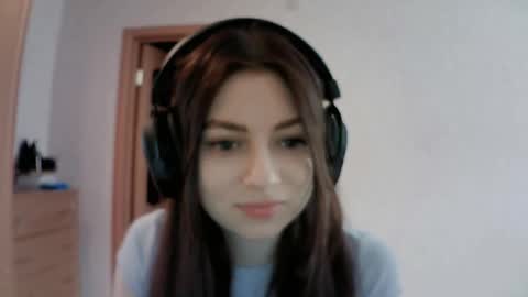 Alice online show from 02-28-25, 01:03