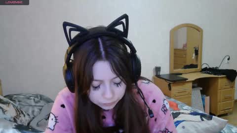 Alice online show from 10-14-25, 08:48