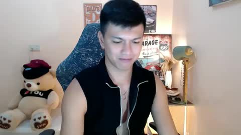 Snapshot of dax_x chatting on 12-28-24, 08:47 JC LOVER BOY online show from 12-28-24, 08:47