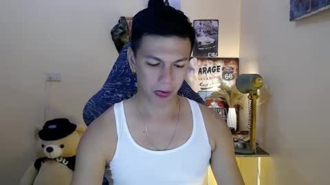 Snapshot of dax_x chatting on 01-19-25, 07:58 JC LOVER BOY online show from 01-19-25, 07:58