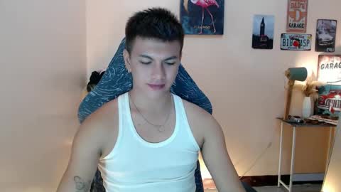 Snapshot of dax_x chatting on 02-25-25, 01:30 JC LOVER BOY online show from 02-25-25, 01:30