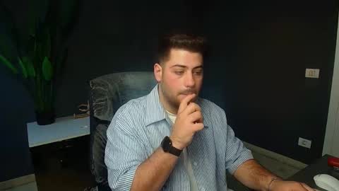 Snapshot of daxgreer chatting on 04-07-26, 04:13 DaxGreer online show from 04-07-26, 04:13