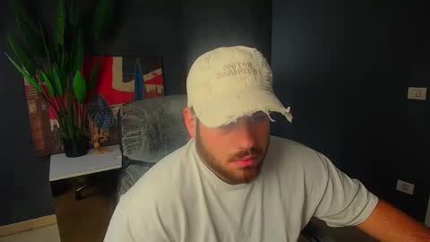 Snapshot of daxgreer chatting on 05-10-26, 04:06 DaxGreer online show from 05-10-26, 04:06