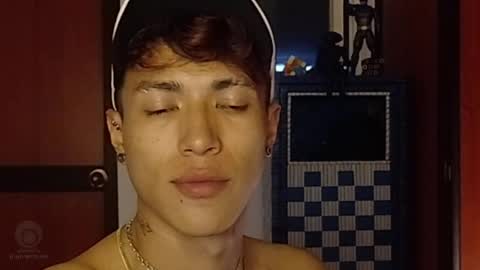 Snapshot of daxonreyy_ chatting on 03-30-26, 11:11 Daxon online show from 03-30-26, 11:11