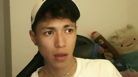Snapshot of daxonreyy_ chatting on 04-08-26, 05:51 Daxon online show from 04-08-26, 05:51